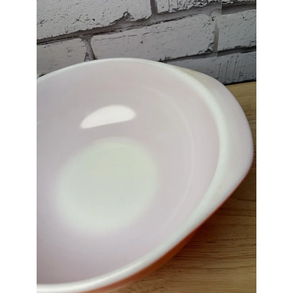 Red Pyrex Mixing Bowl 2 Qt. #024 USA Vintage